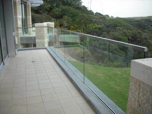 Tư vấn lắp đặt cửa kính cường lực tại quận Từ Liêm